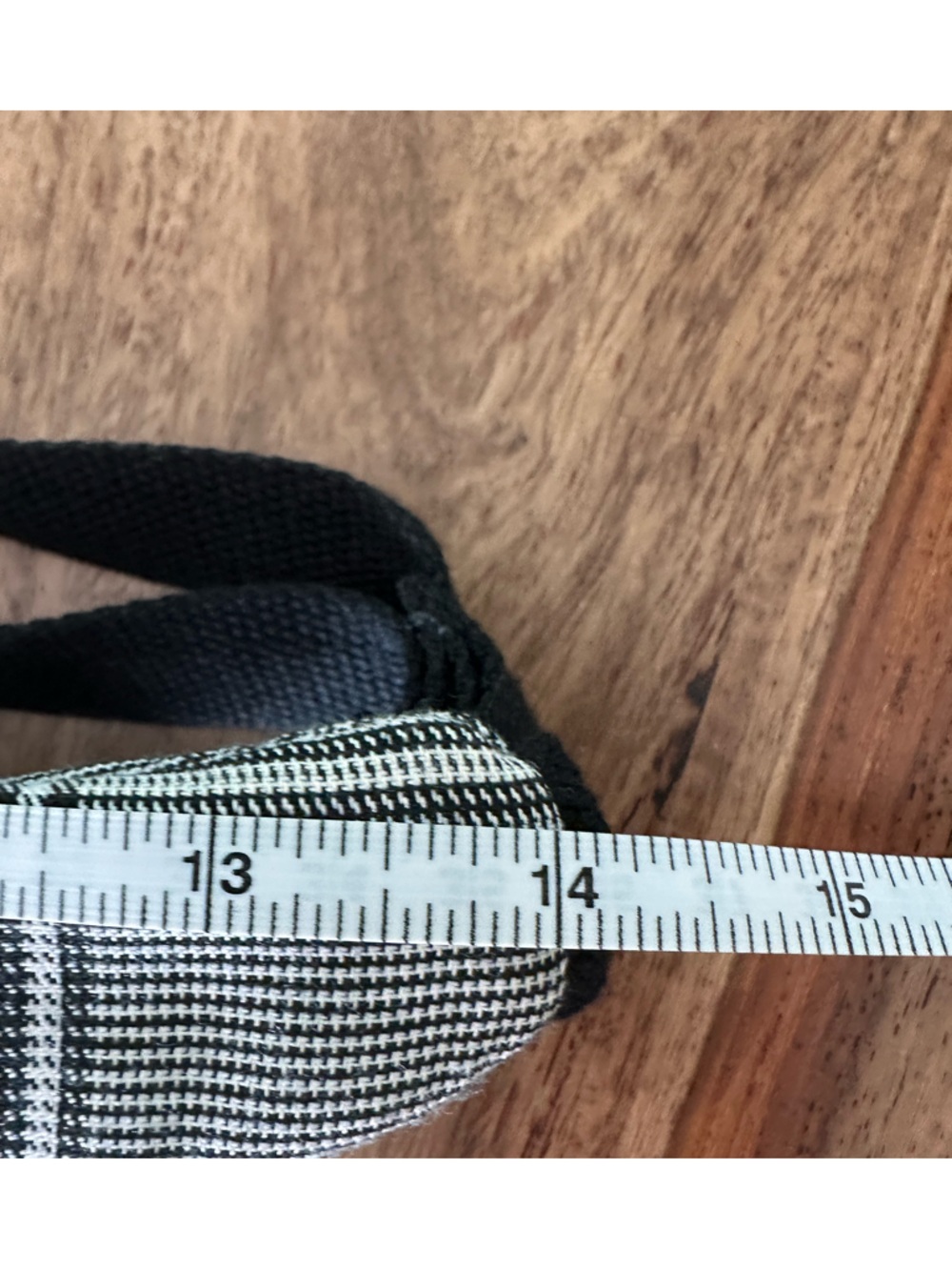 Fanny pack belt bag black & white plaid Stripes Waist Bag NWOT zipper Forever 21 - Picture 10 of 17